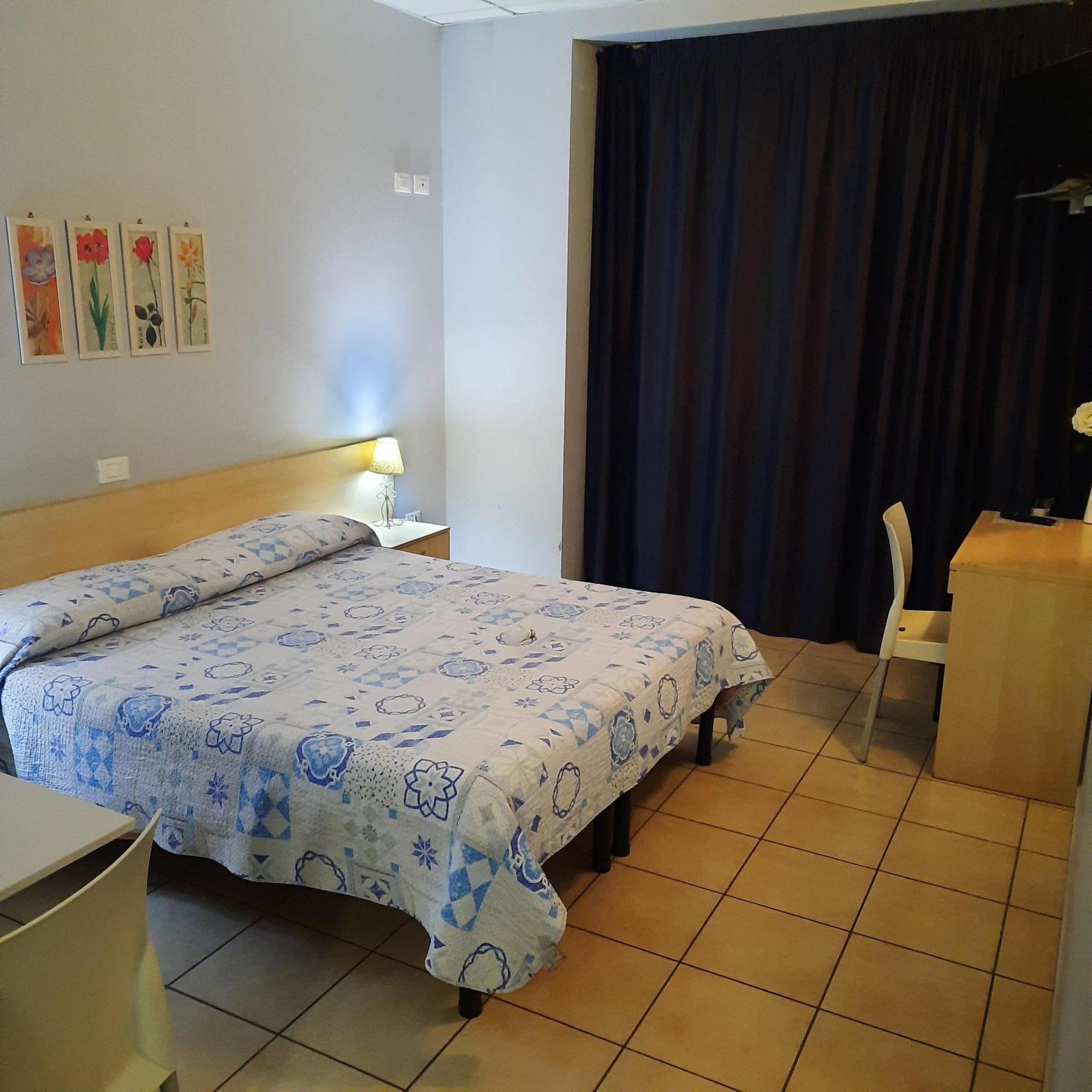 Il Chiesino Hotel Pontedera Eksteriør billede