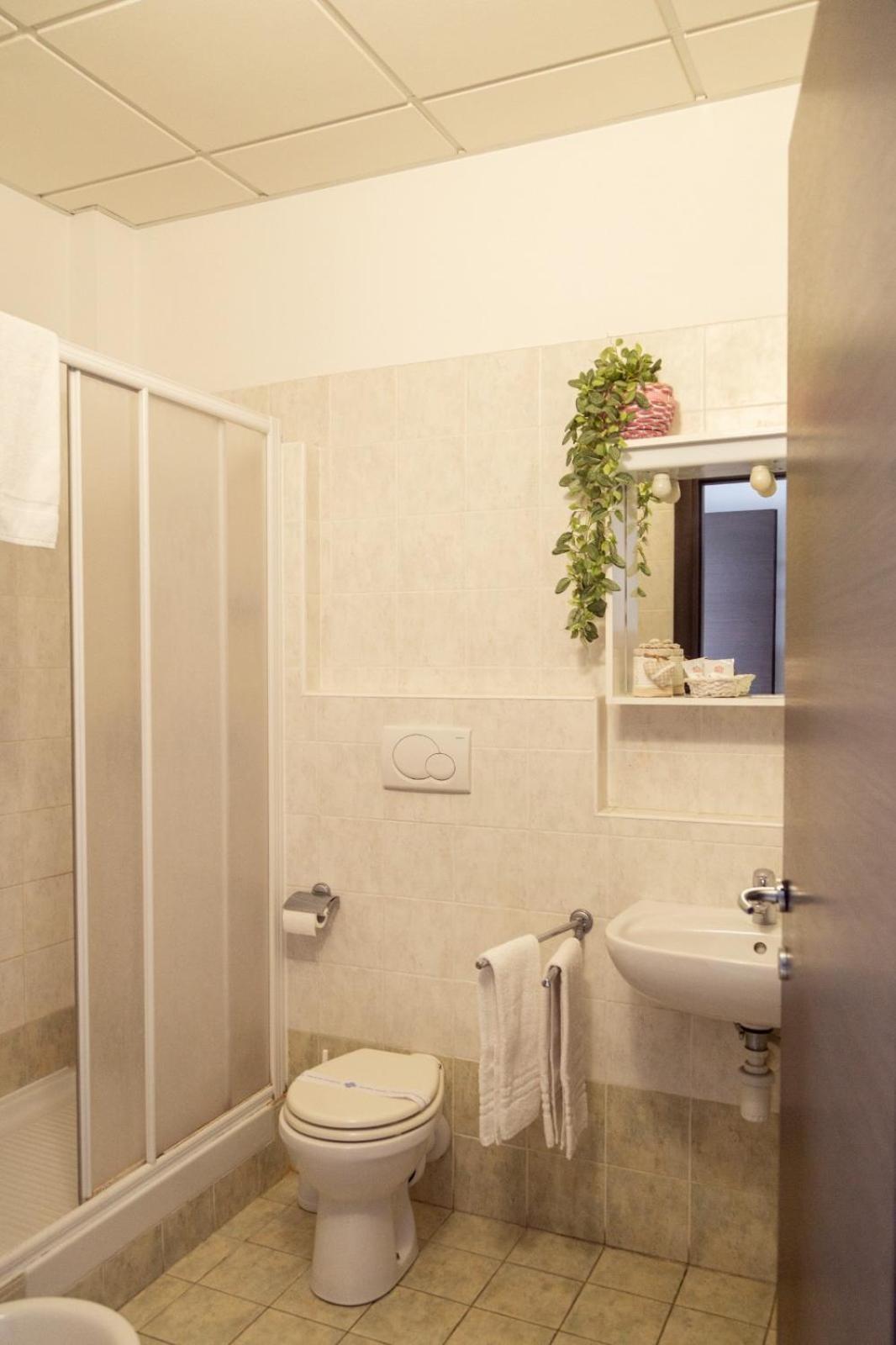 Il Chiesino Hotel Pontedera Eksteriør billede